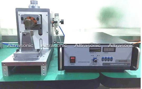 Ultrasonic Metal Spot Welder For Welding Pouch Cell Tab